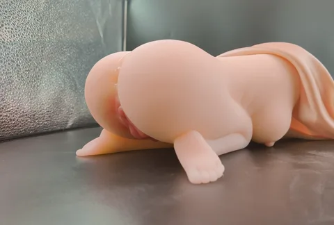 Bottom view of pocket pussy 008